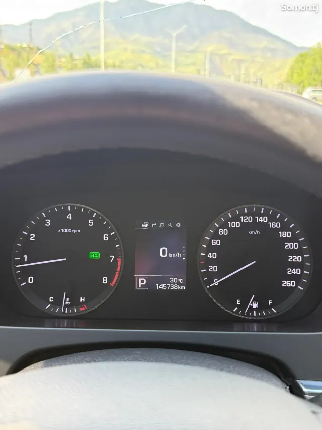 Hyundai Sonata 2015 · 2.0 AT