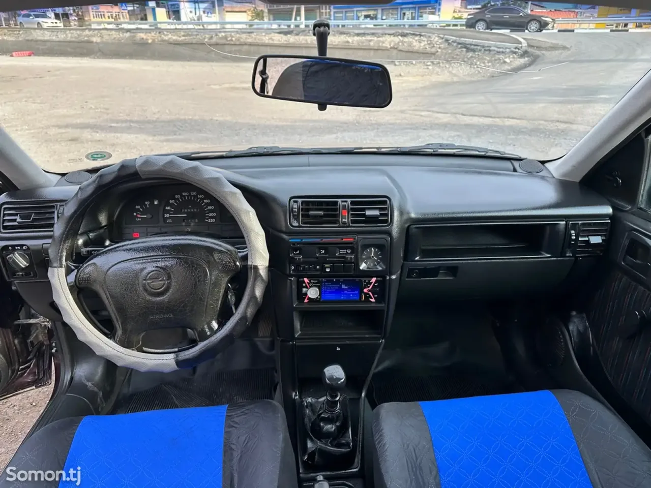 Opel Vectra A 1993 · 1.6 MT