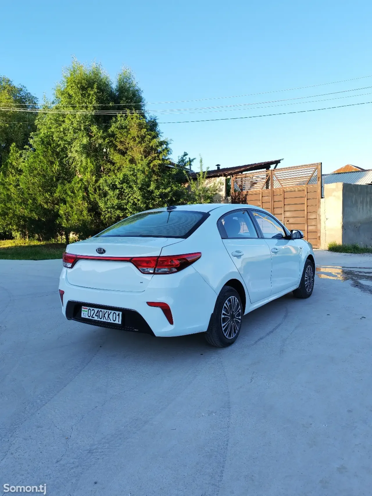 Kia Rio 2018 · 1.4 AT