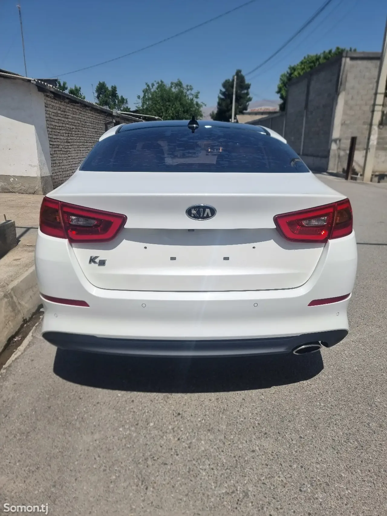 Kia K5 2015 · 2.0 AT