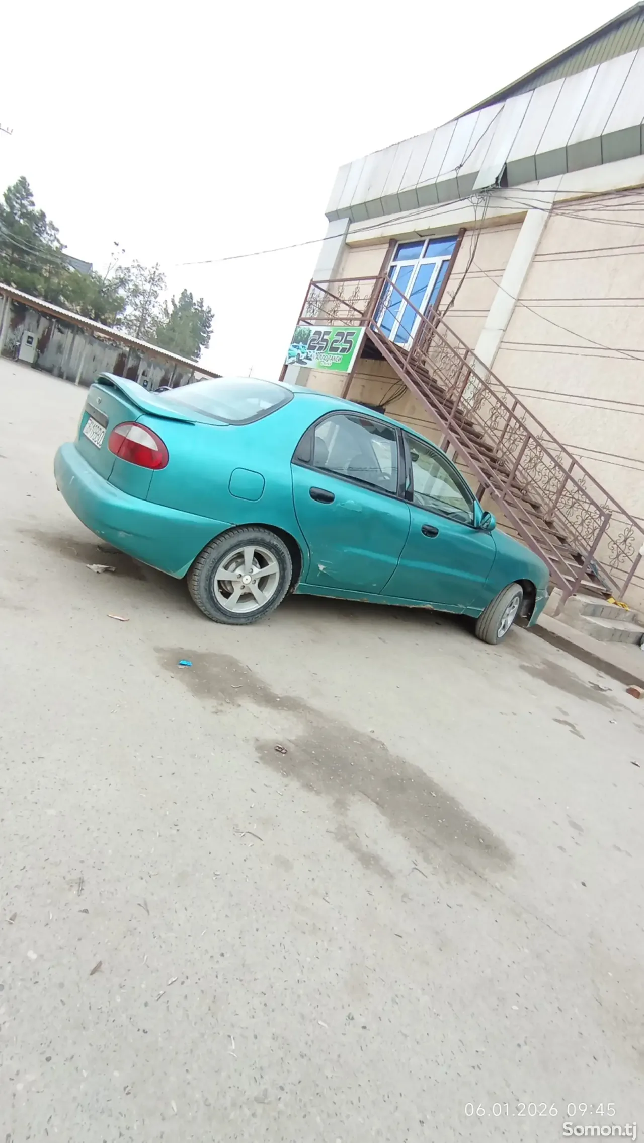 Daewoo Lanos 1996 · 1.6 MT
