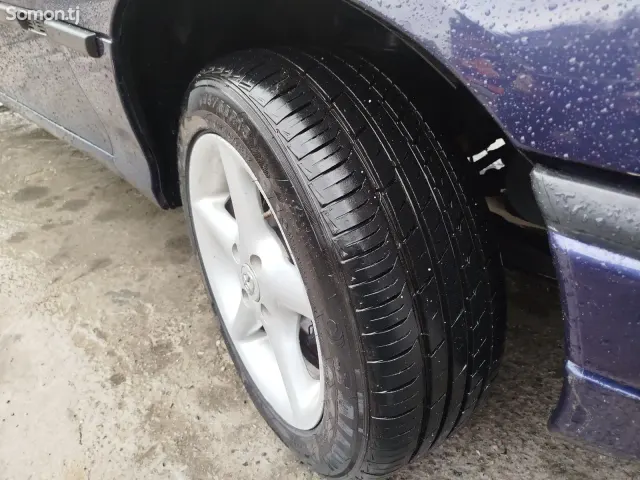 Opel Astra F 1995 · 1.6 MT