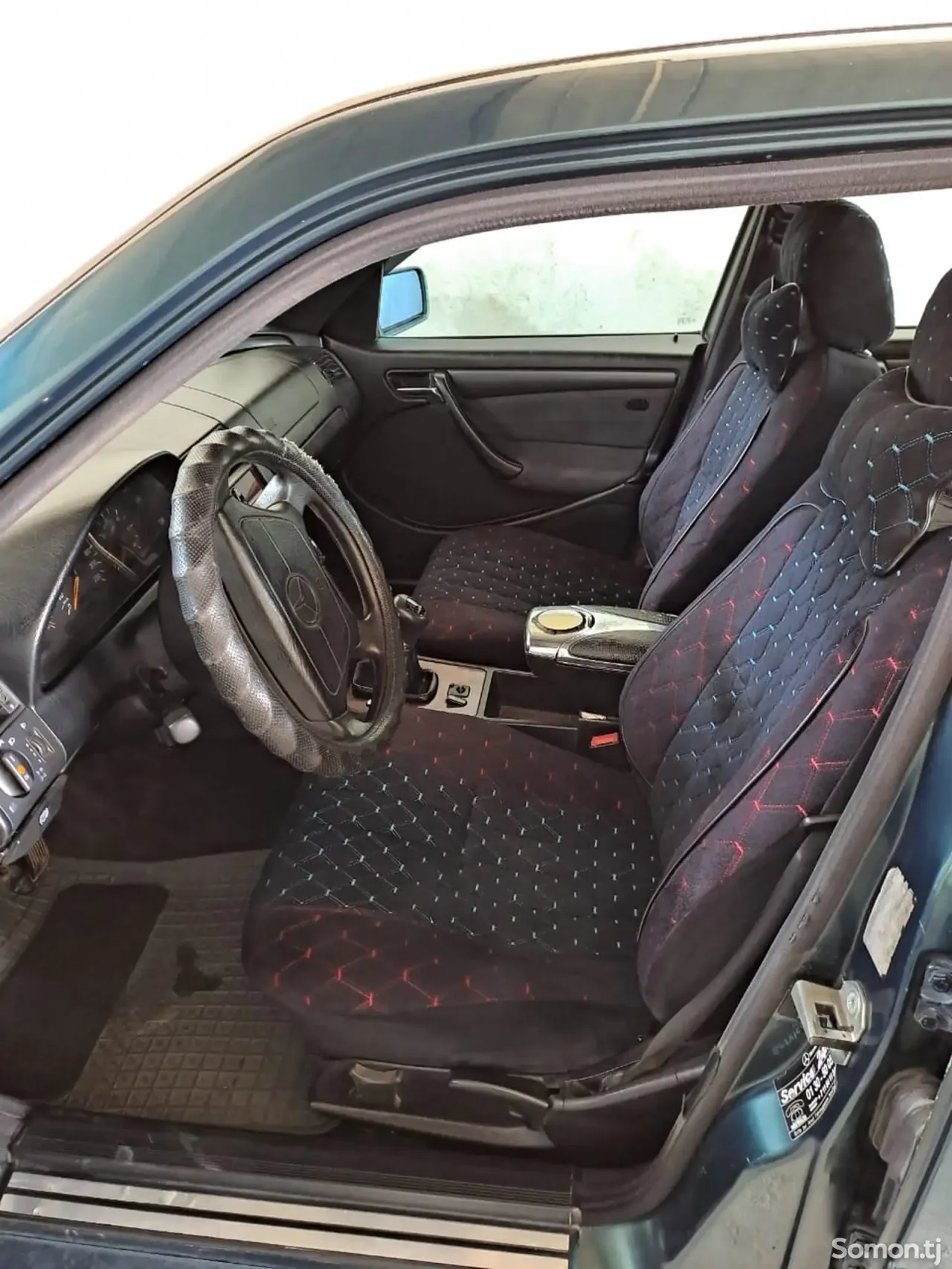 Mercedes-Benz S class 1990 · 2.2 MT