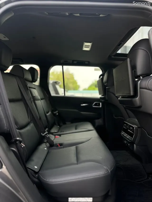 Toyota Land Cruiser 2026 · 3.5 AT