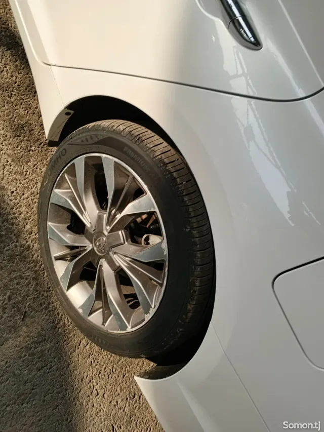 Hyundai Sonata 2014 · 2.0 AT