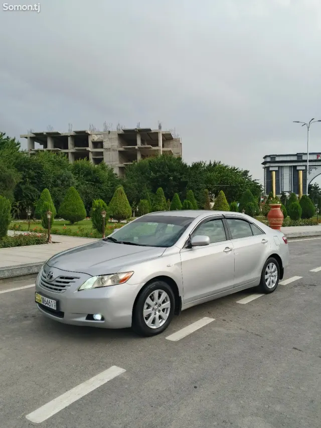 Toyota Camry 2008 · 2.4 AT