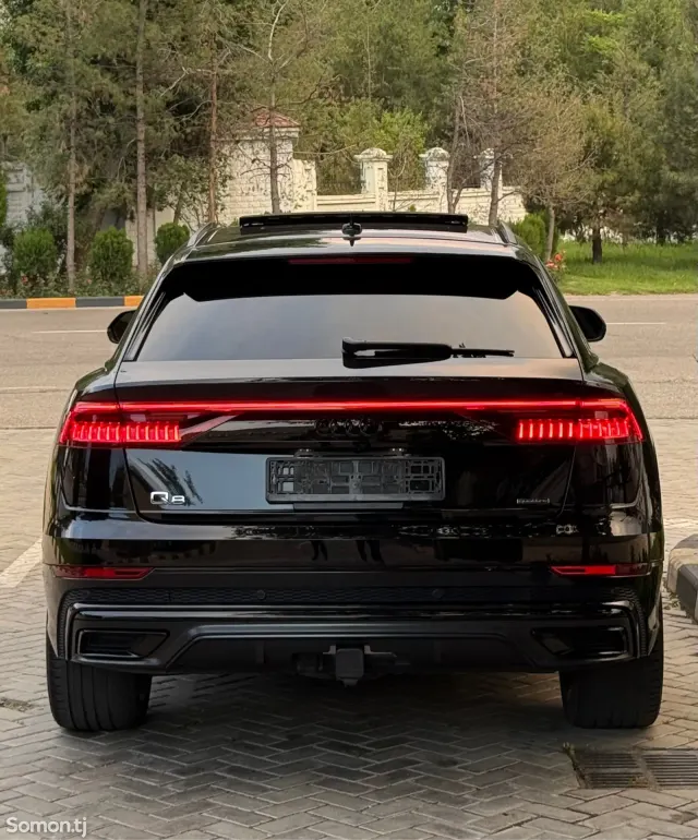 Audi Q8 2021 · 3.0 AT