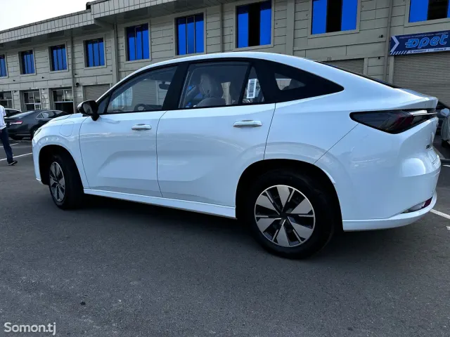 Geely Galaxy L7 2024 · AT