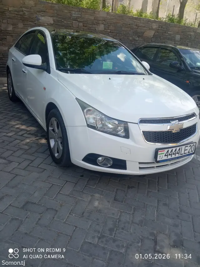 Chevrolet Cruze 2011 · 1.8 AT