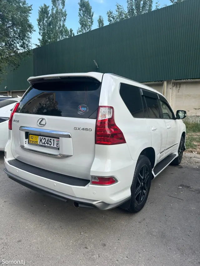 Lexus GX series 2010 · 4.6 AT