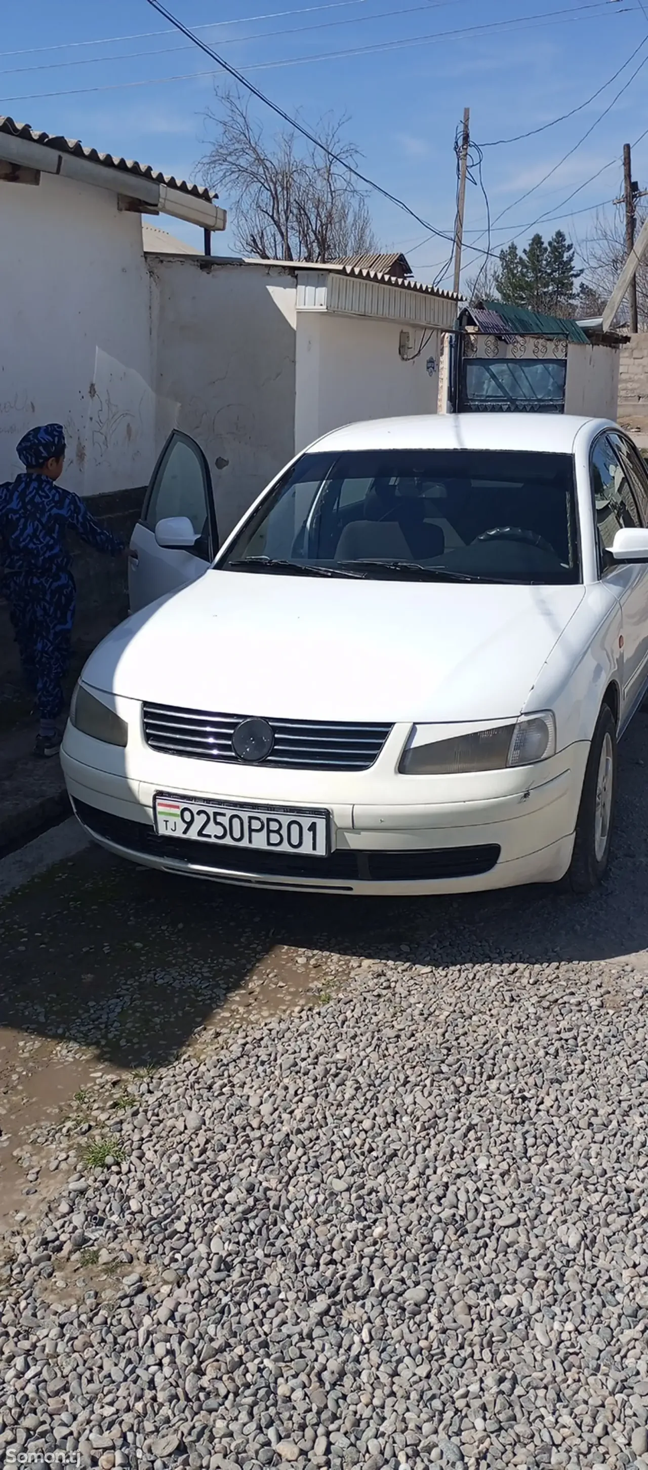 Volkswagen Passat 1998 · 1.6 MT