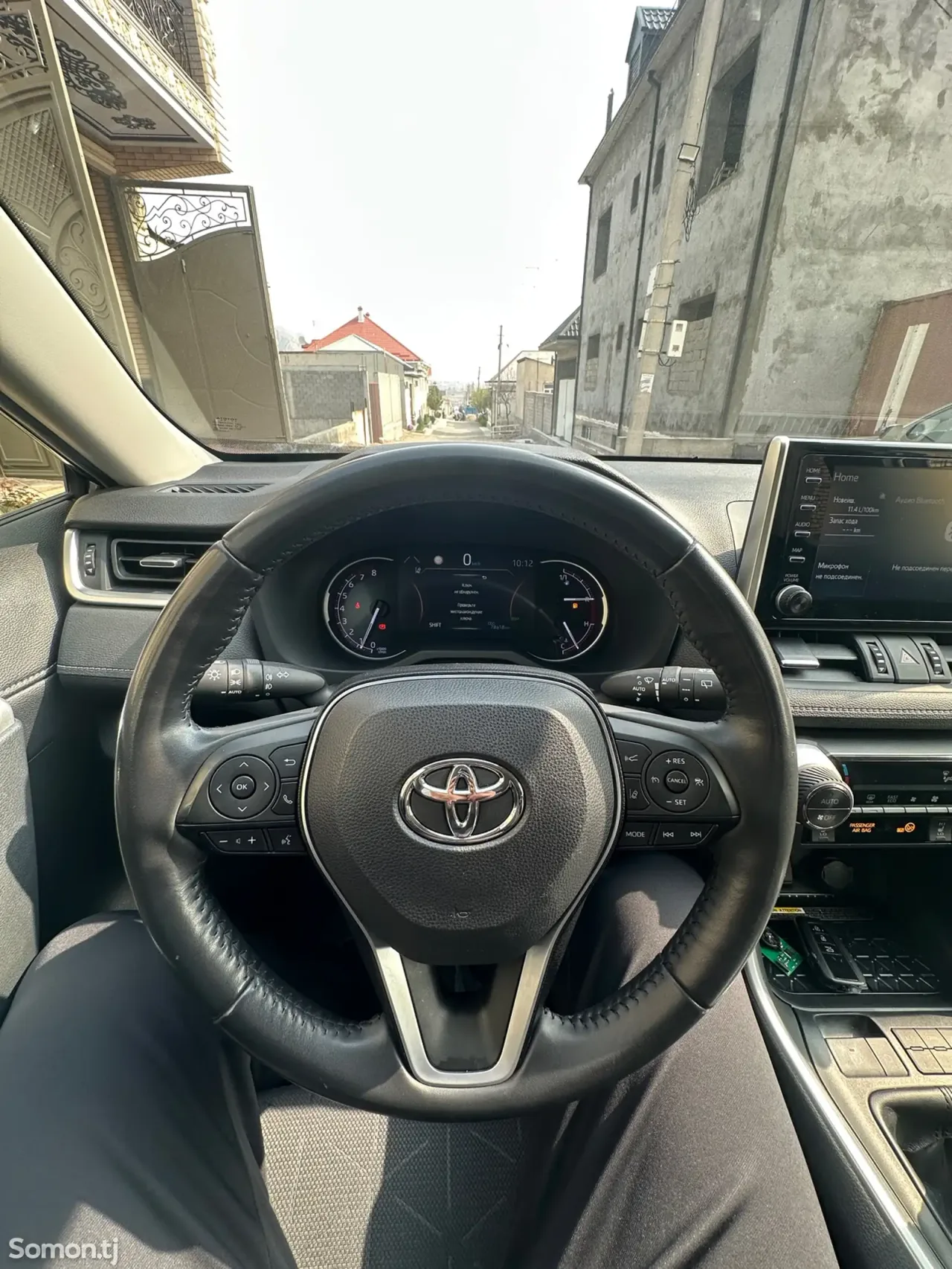 Toyota RAV 4 2021 · 2.5 MT