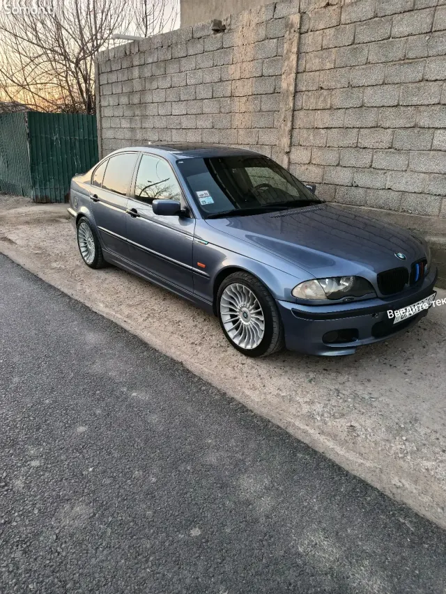BMW M3 2003 · 2.0 AT