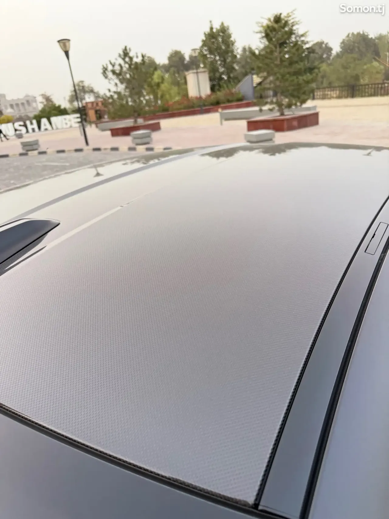 BMW M5 2025 · 4.4 AT