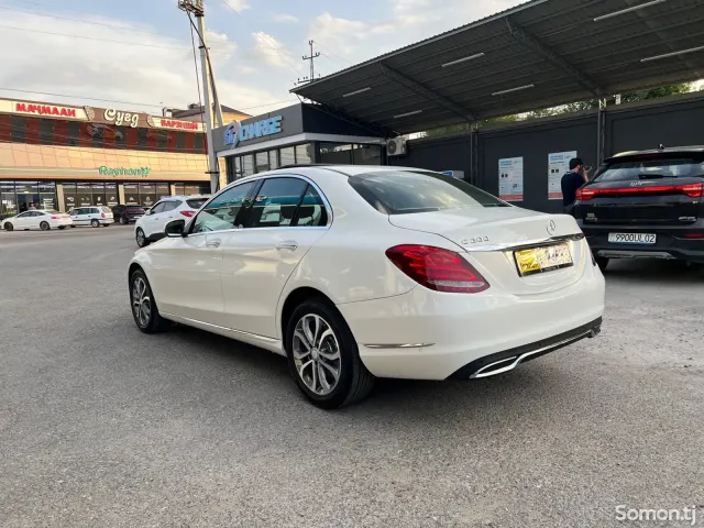 Mercedes-Benz C class 2015 · 2.0 AT