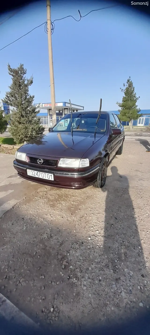 Opel Vectra A 1993 · 1.6 MT