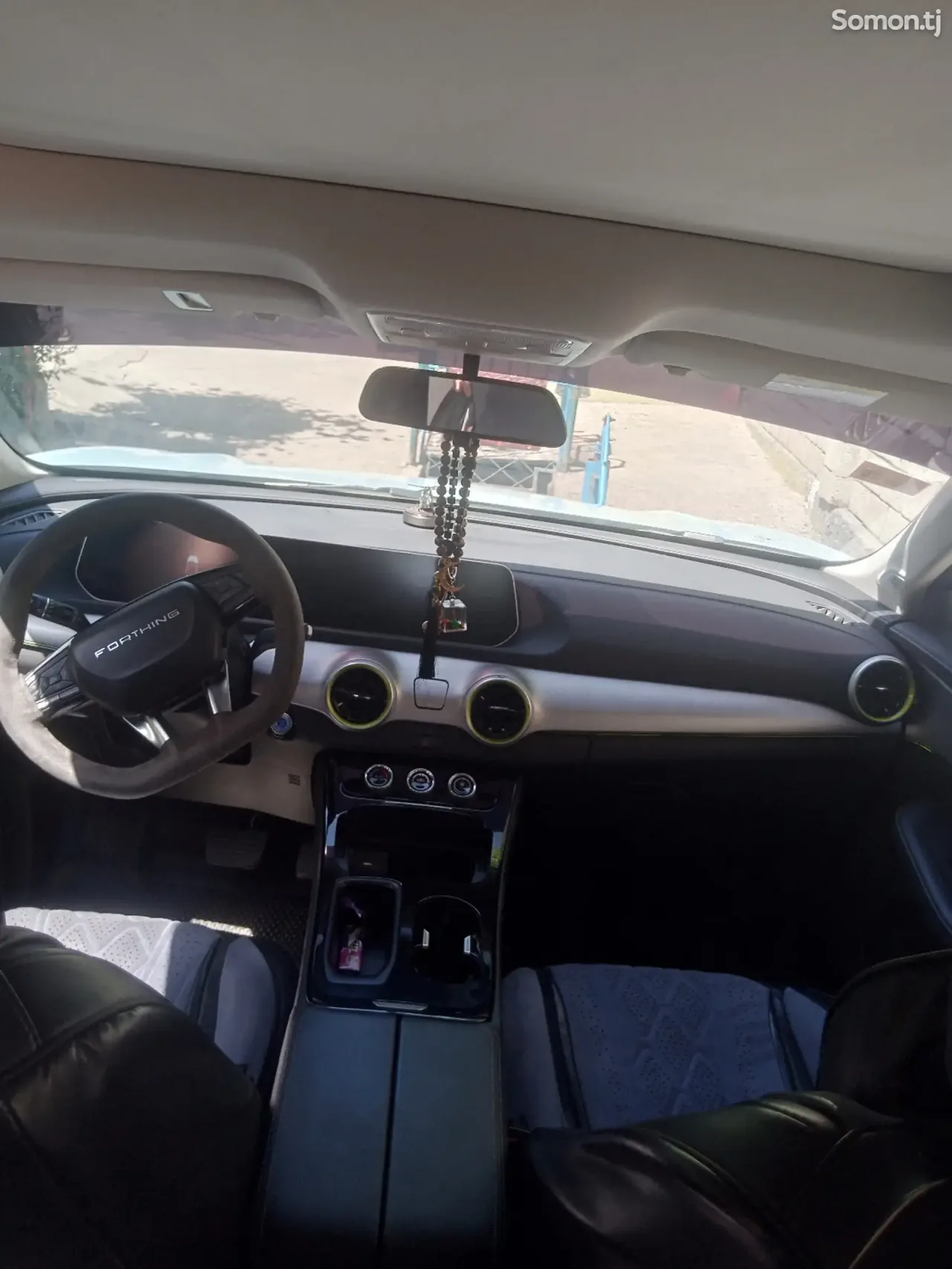 Dongfeng Forthing 2023 · 3.5 AT