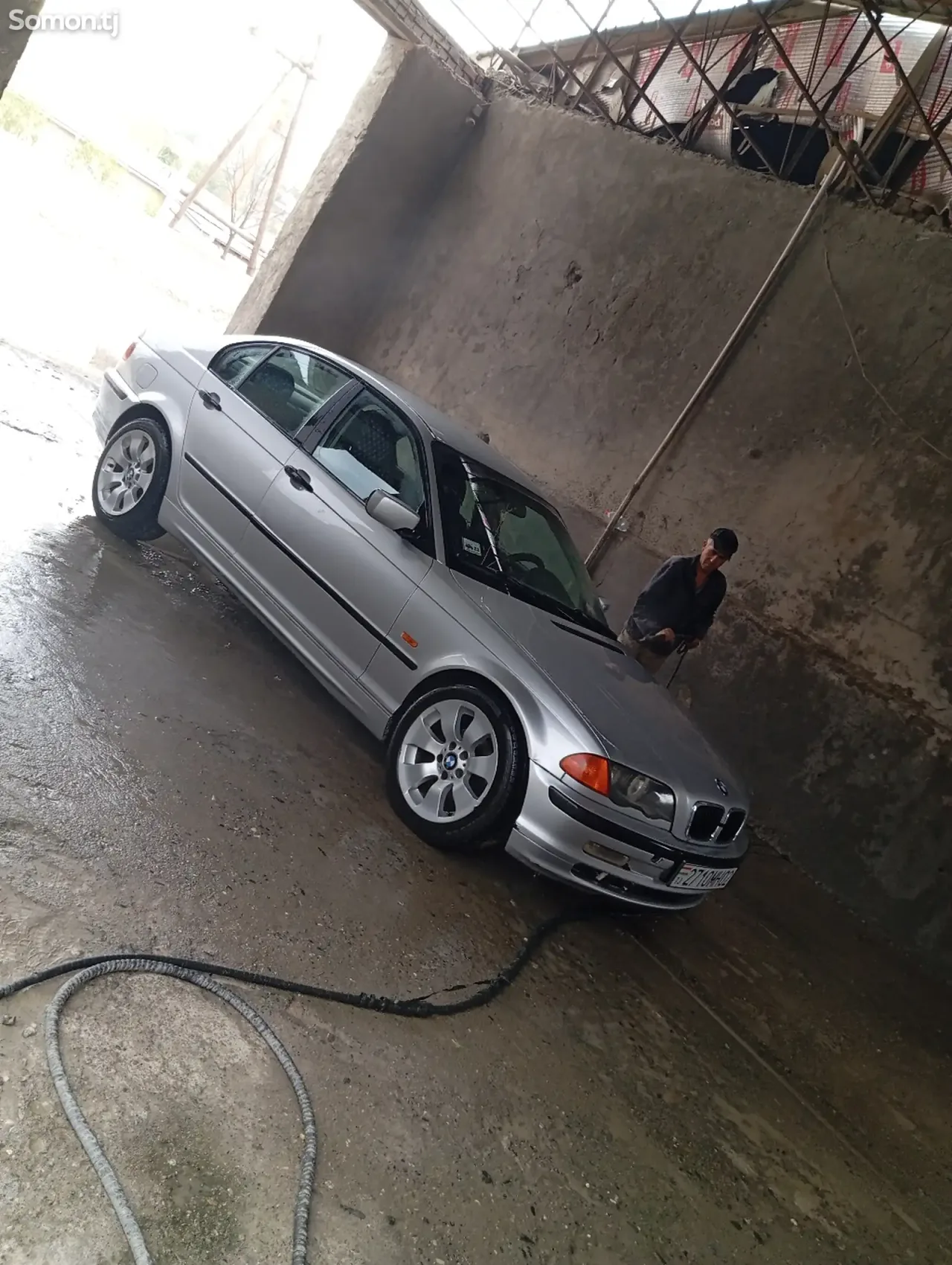 BMW 3 series 1999 · 1.8 MT