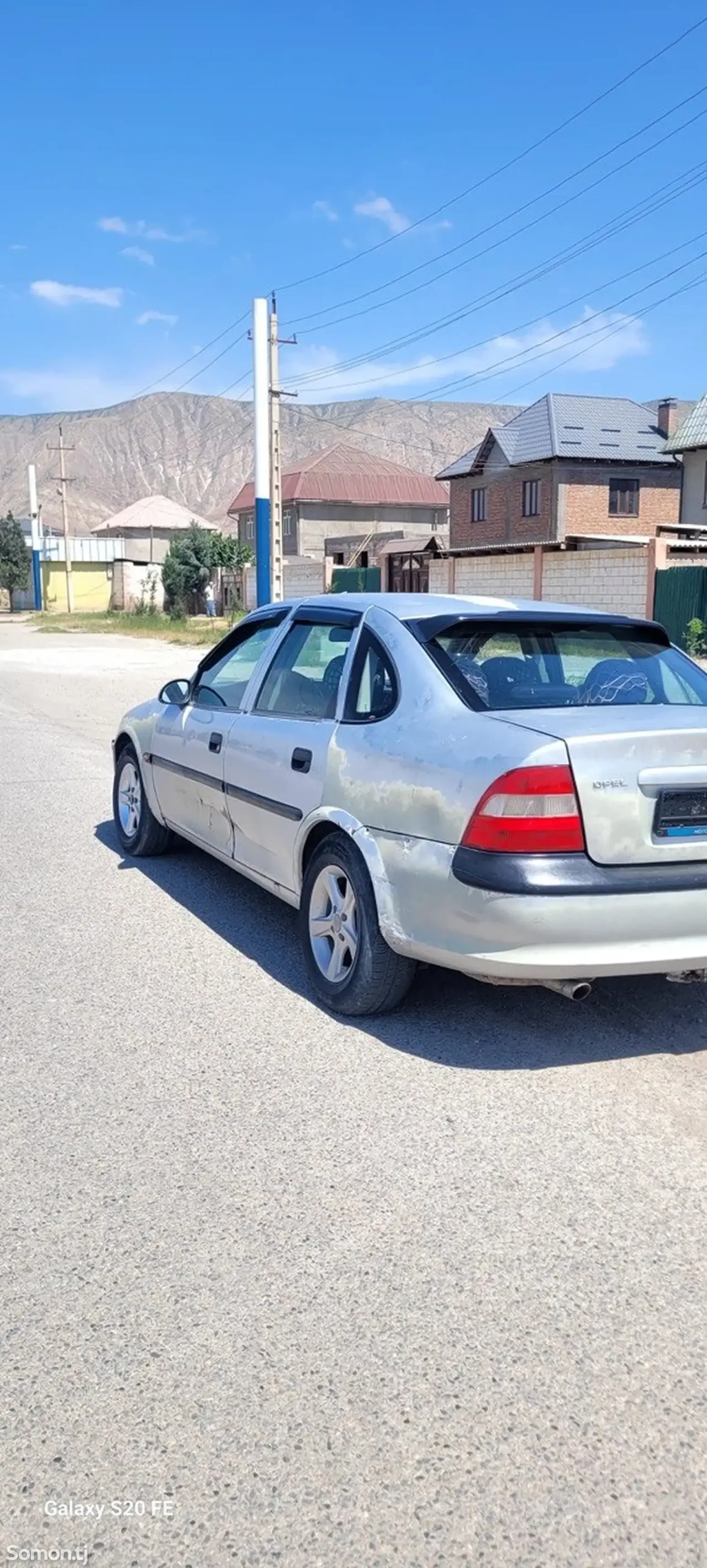 Opel Vectra B 1997 · 1.6 MT