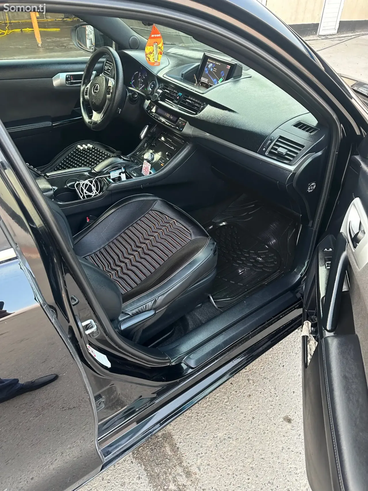 Lexus CT series 2013 · 2.0 CVT