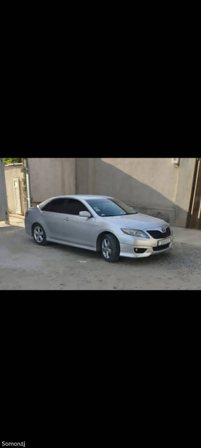 Toyota Camry 2010 · 2.5 AT