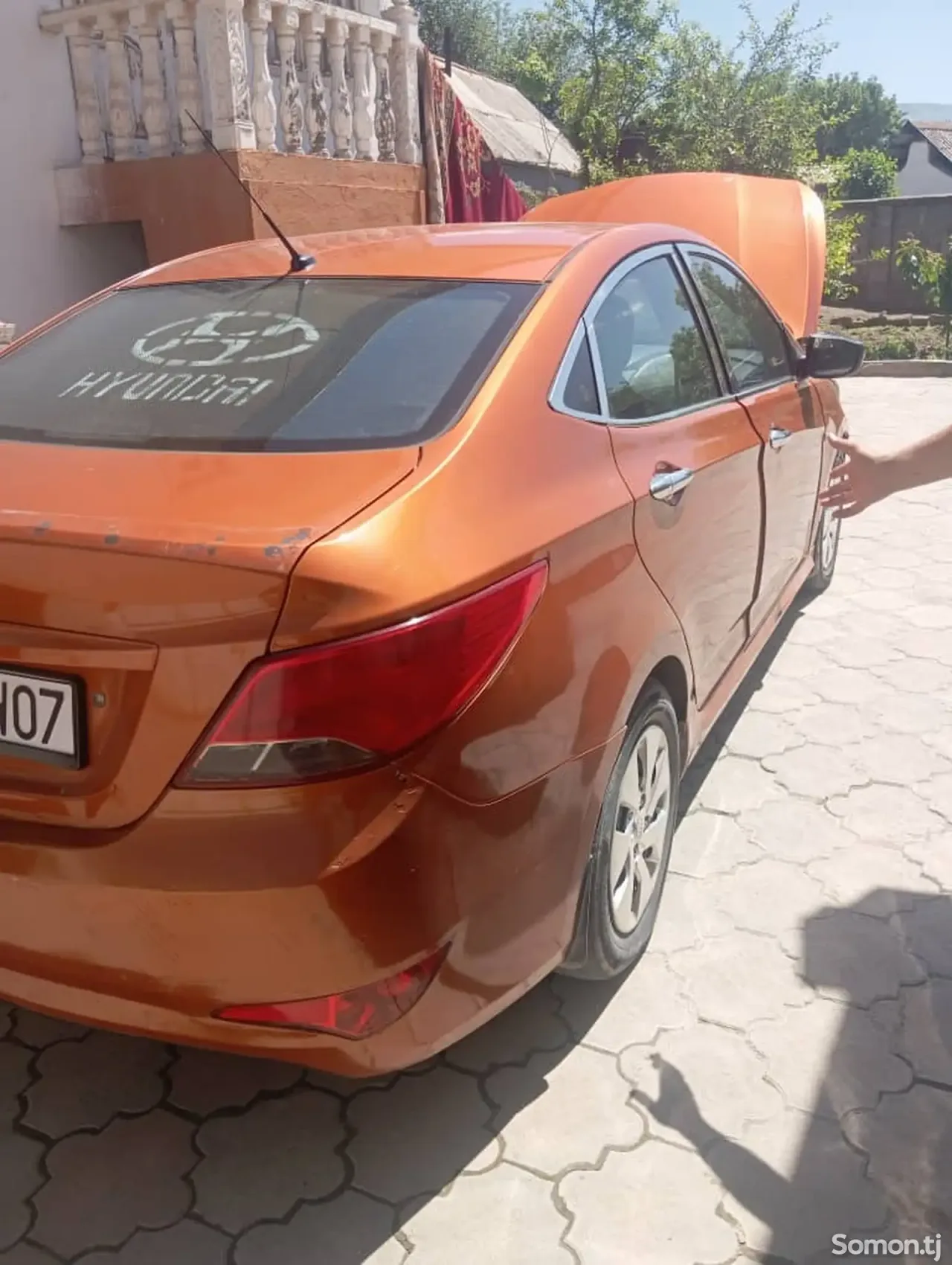 Hyundai Solaris 2015 · 1.6 AT