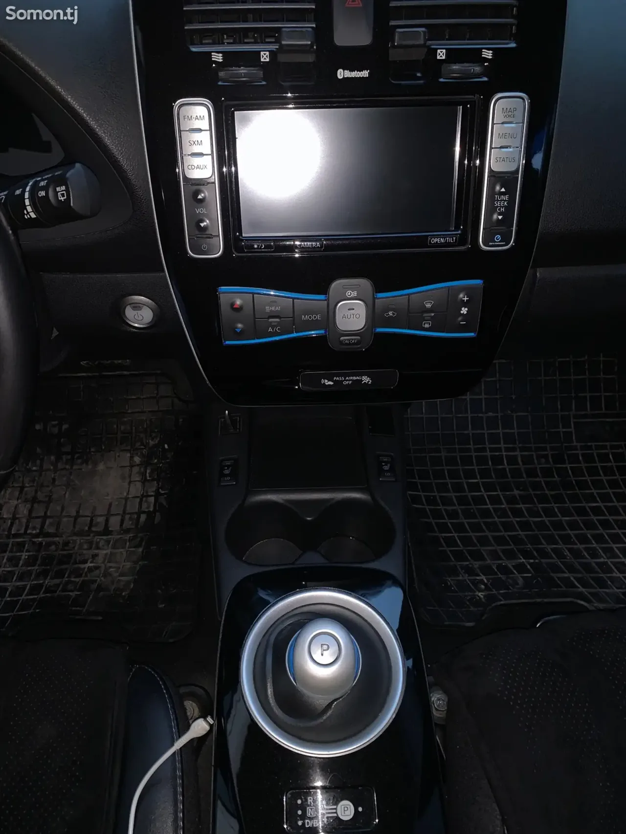 Nissan Leaf 2017 · AT