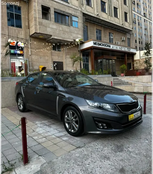 Kia K5 2014 · AT