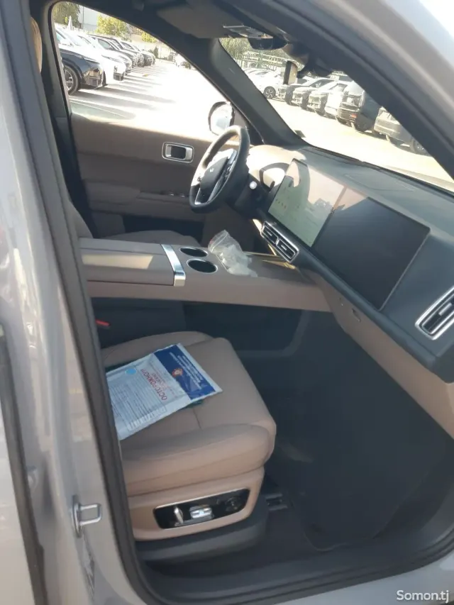 Li Auto (Lixiang) L9 2025 · 2.5 AMT