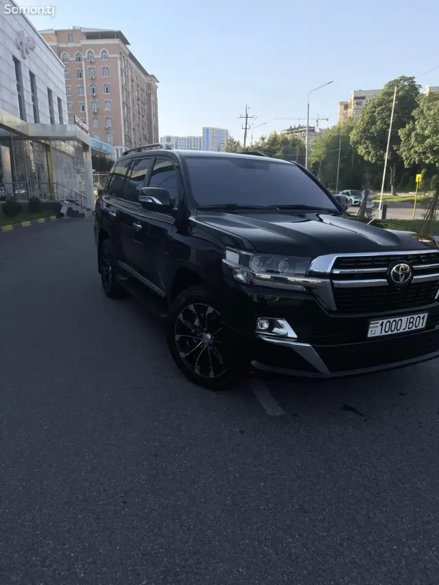 Toyota Land Cruiser 2016 · 4.7 AT