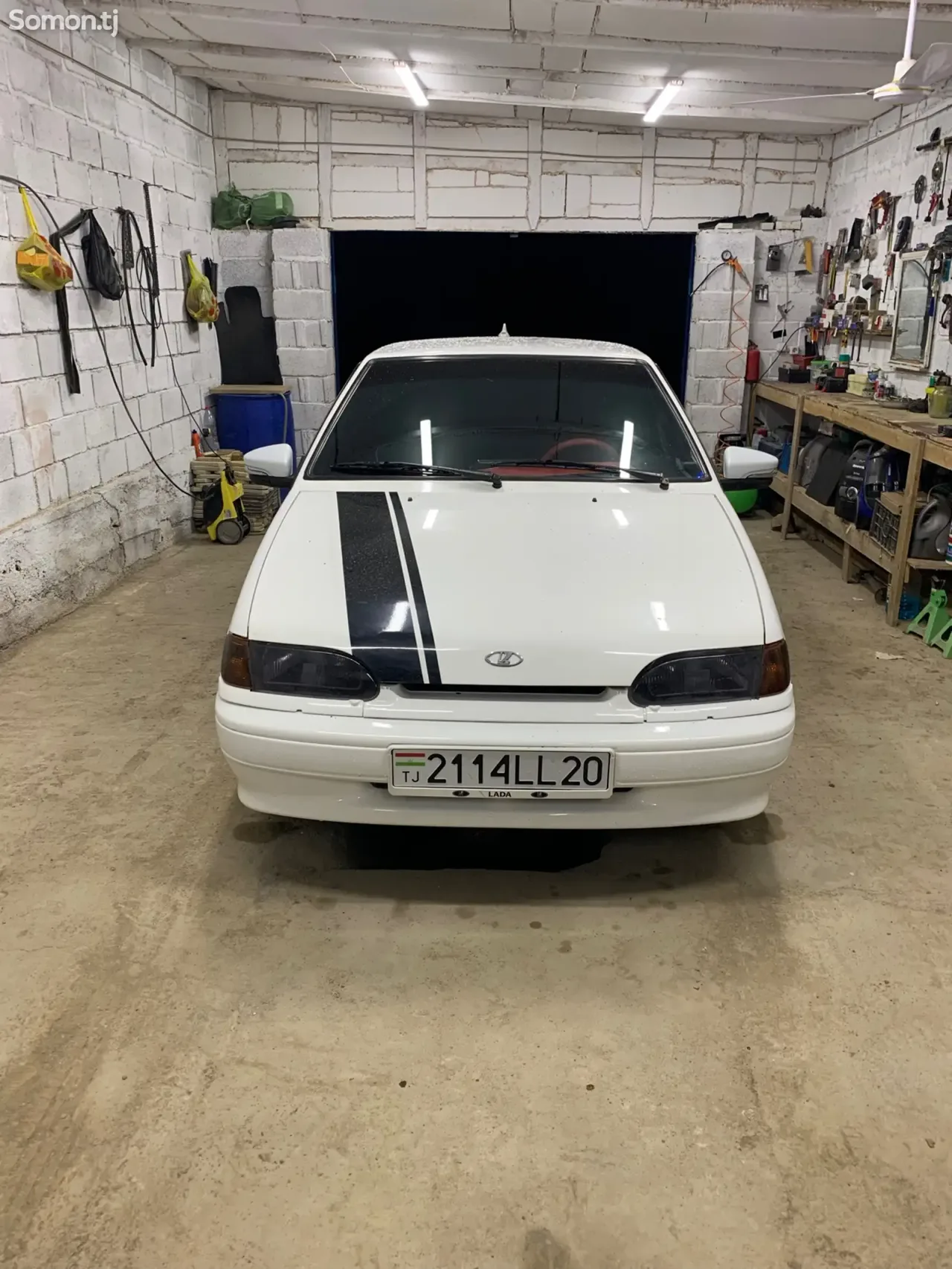 Lada (ВАЗ) 2114 2005 · 1.6 MT