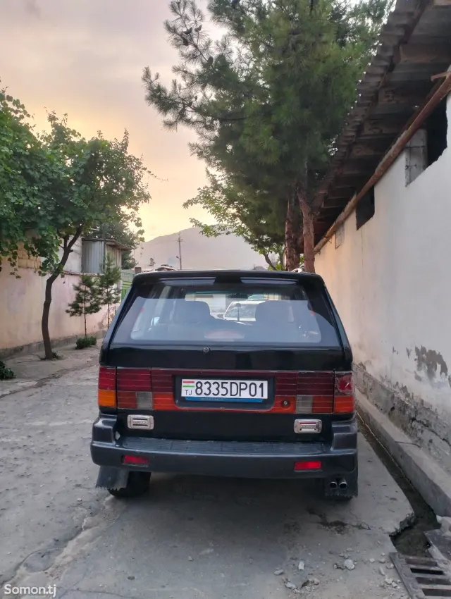 Ssang Yong Musso 1995 · 2.5 MT