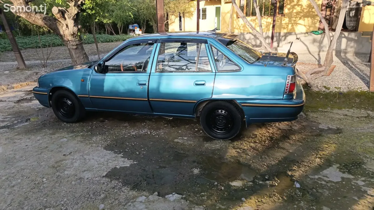 Daewoo Nexia 1996 · 1.6 MT
