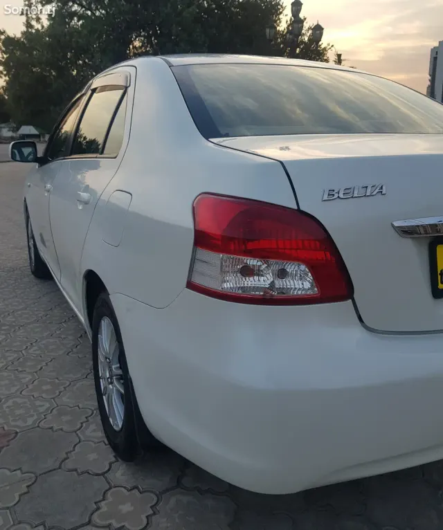 Toyota Belta 2007 · 1.3 AT