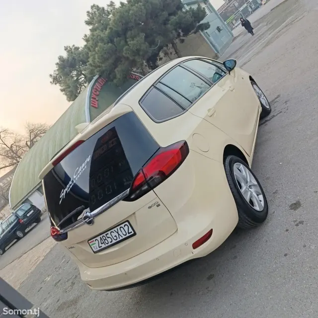Opel Zafira 2017 · 1.6 MT
