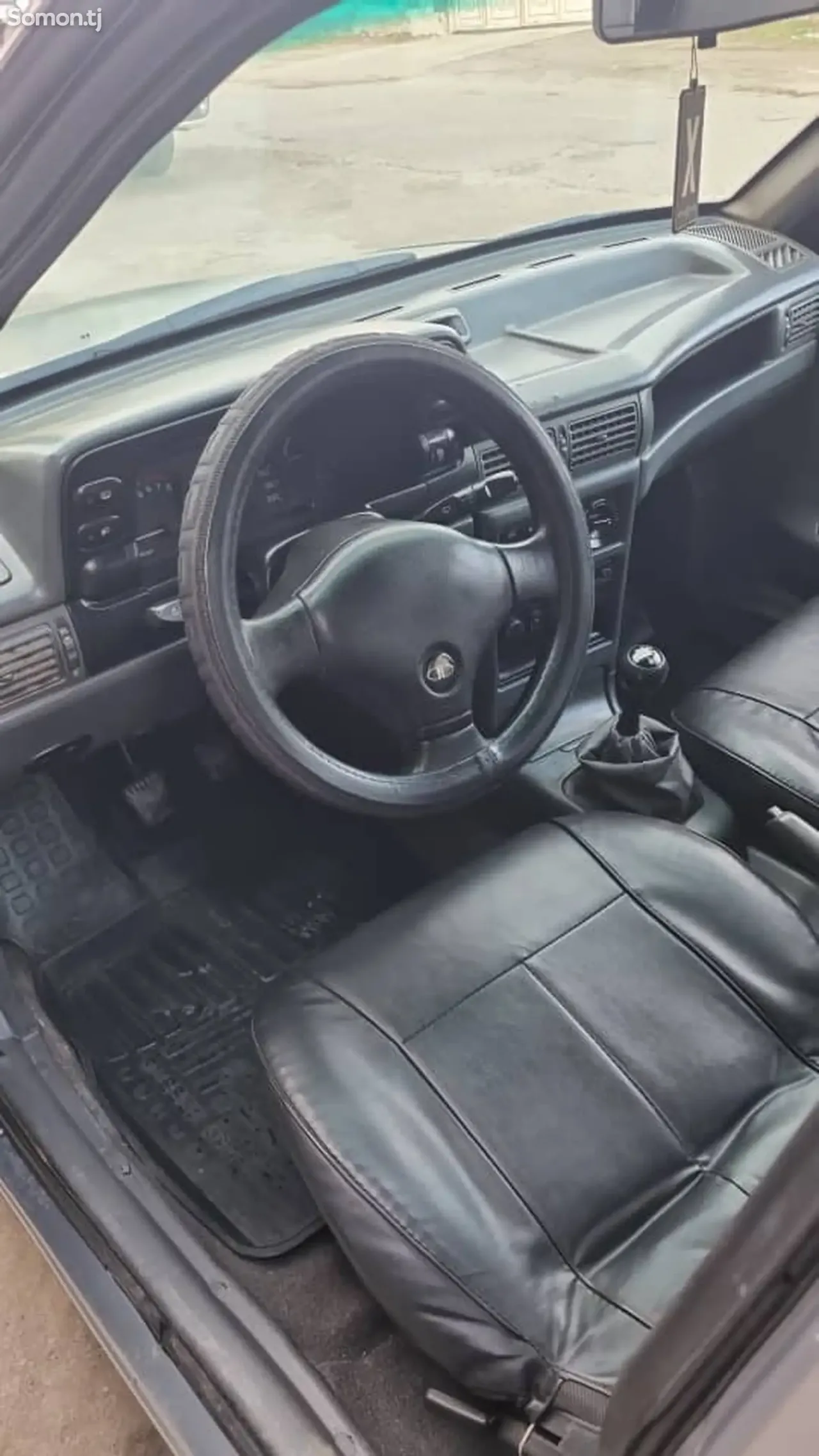 Daewoo Nexia 1995 · 1.6 MT
