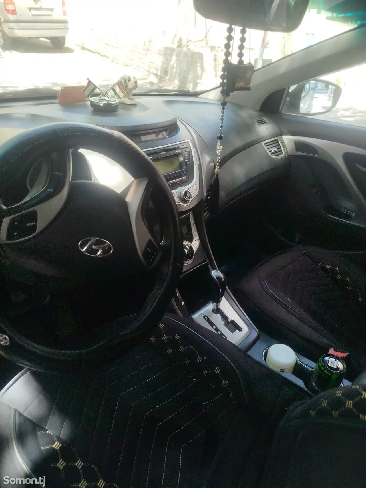 Hyundai Avante 2012 · 1.6 AT