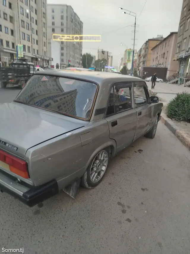 Lada (ВАЗ) 2107 2004 · 1.6 MT