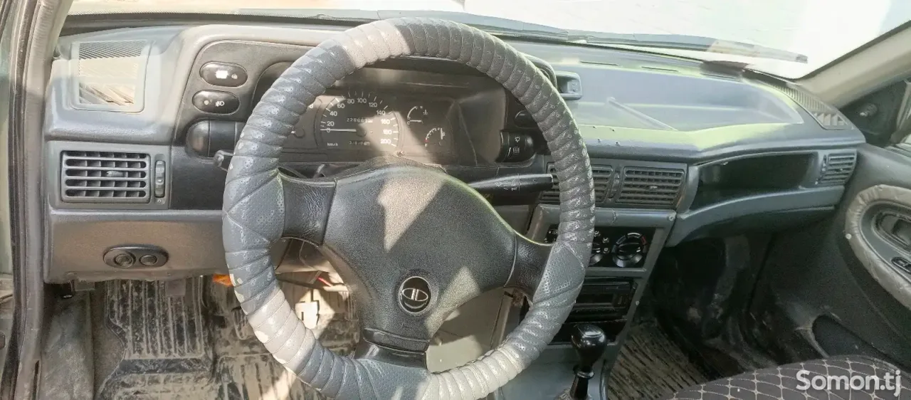 Daewoo Nexia 1996 · 1.5 MT