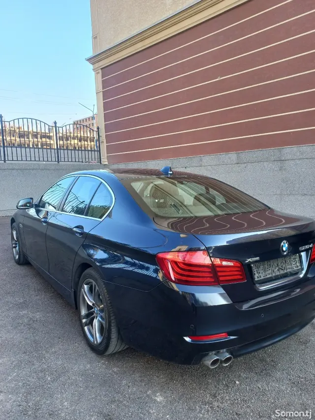 BMW 5 series 2015 · 2.0 AT