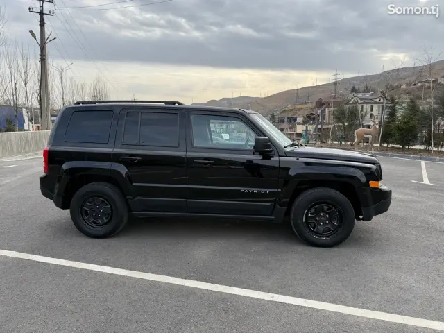 Jeep Patriot 2015 · 2.4 AT