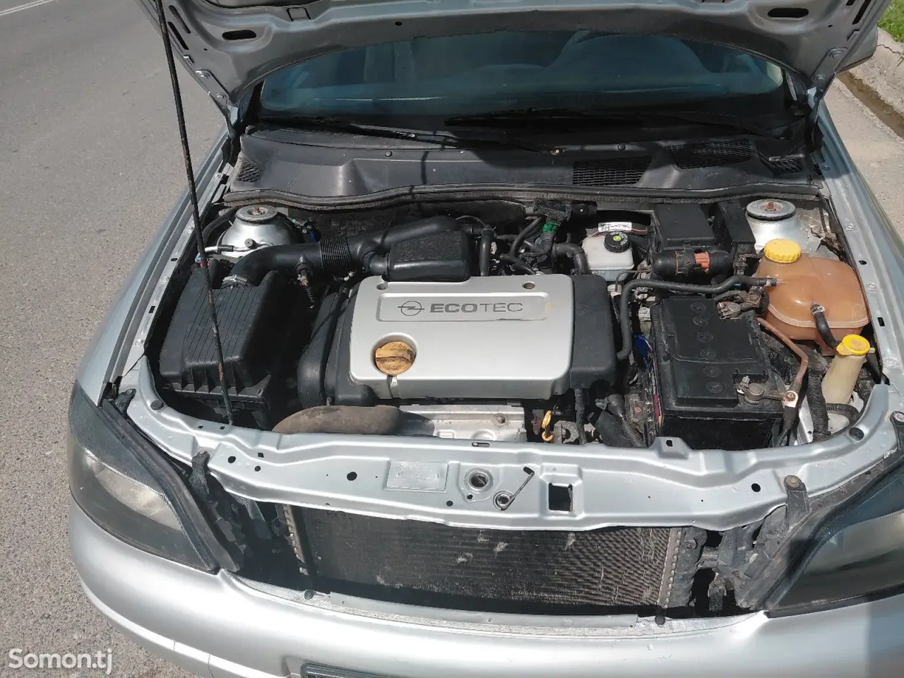 Opel Astra G 1998 · 1.6 MT