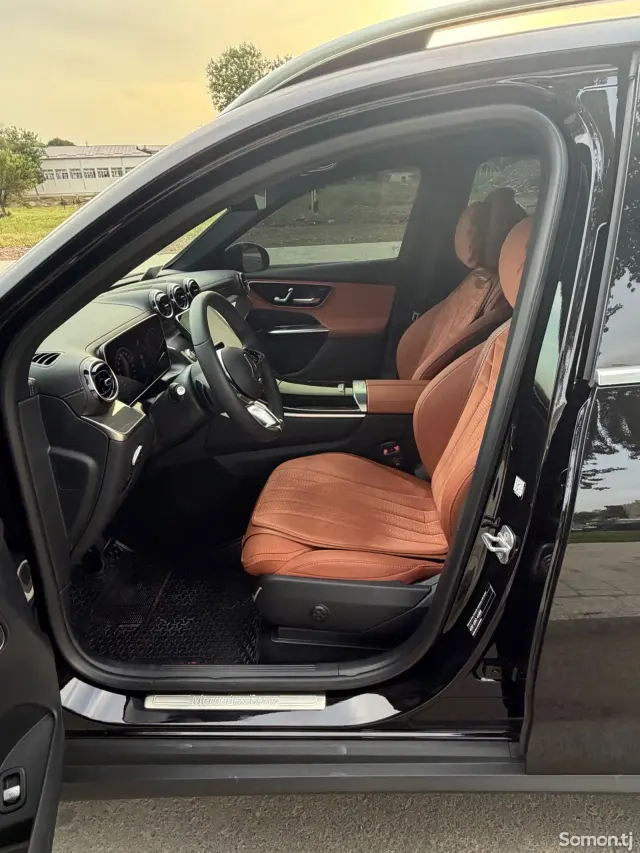 Mercedes-Benz GLC class 2025 · 3.0 AT