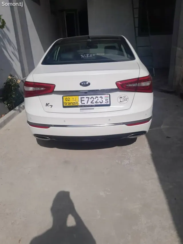 Kia K7 2015 · 2.4 AT
