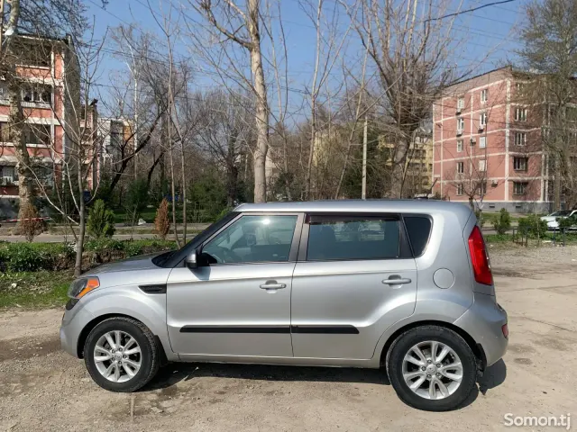Kia Soul 2013 · AT