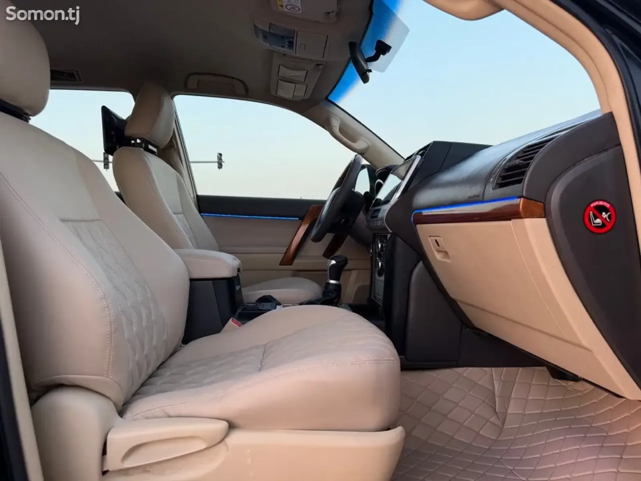 Toyota Land Cruiser Prado 2014 · 4.0 AT