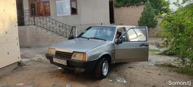 Lada (ВАЗ) 2109 1998 · 1.7 MT
