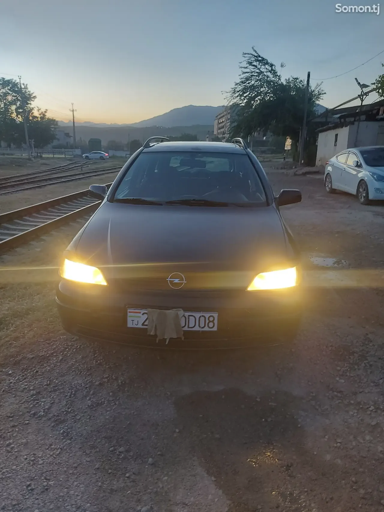 Opel Astra G 1998 · 1.6 MT