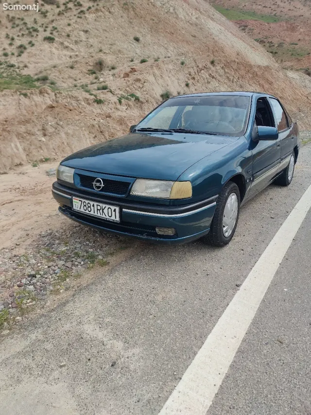 Opel Vectra A 1995 · 1.6 MT