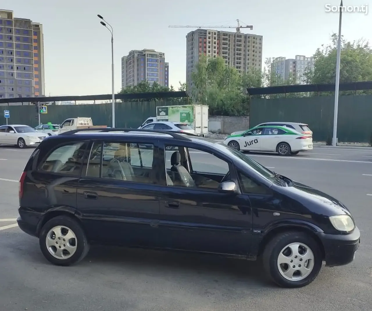 Opel Zafira 2003 · 1.6 MT